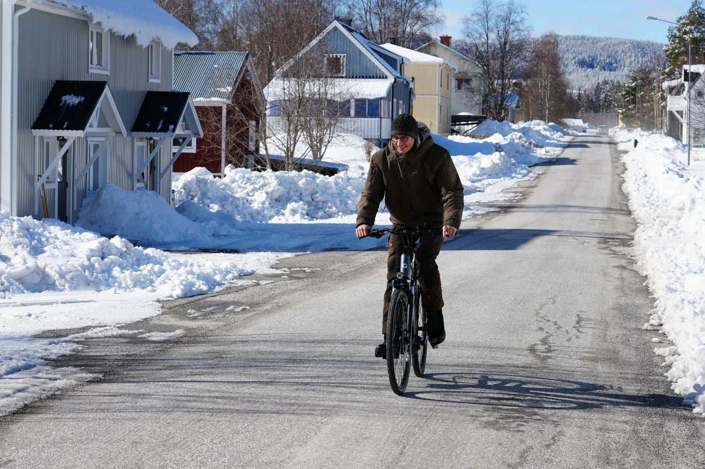 Wie man seine Winter-Fahrradausrüstung für eine Fahrt packt
